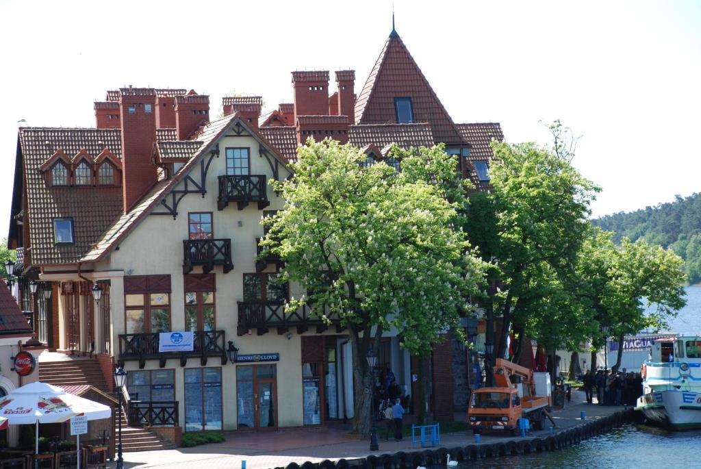 Mikolajki Apartamenty エクステリア 写真